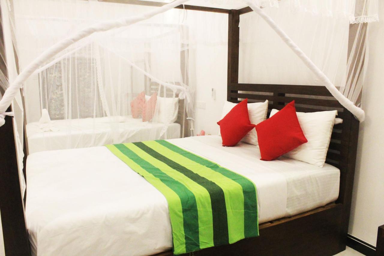 Hotel Bejewelled Sigirija Zewnętrze zdjęcie